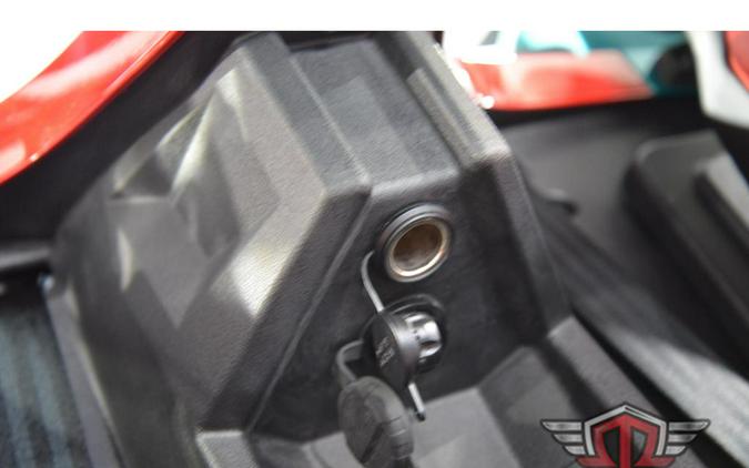 2025 Slingshot 10TH ANNIVERSARY AUTODRIVE