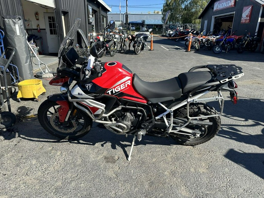 2024 Triumph Tiger 900 GT Aragon Edition Diablo Red/Phantom Black