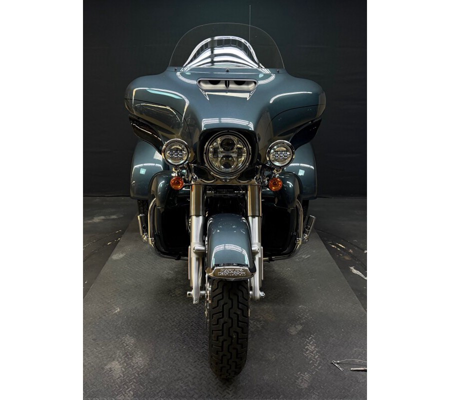 Harley-Davidson® Tri Glide® Ultra 2020 FLHTCUTG GREEN