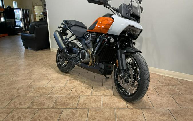 2021 Harley-Davidson® RA 1250S Pan America™ 1250 Special Baja Orange/Stonewashed White Pearl