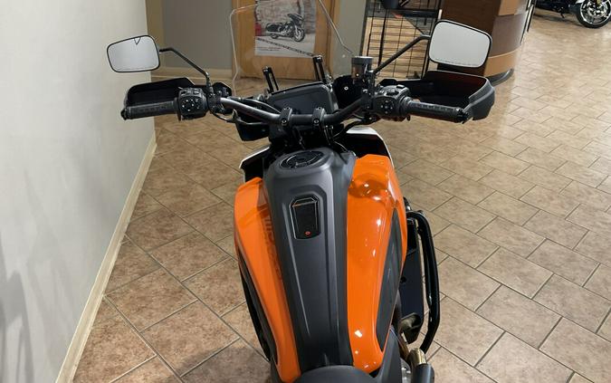 2021 Harley-Davidson® RA 1250S Pan America™ 1250 Special Baja Orange/Stonewashed White Pearl