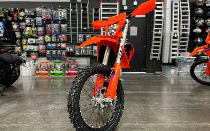 2024 KTM 450 XCF-W First Look [10 Fast Facts; 18 Photos]