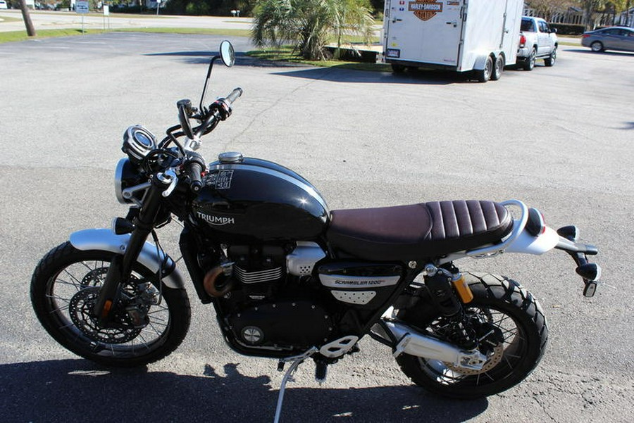 2023 Triumph Scrambler 1200 XC Sapphire Black