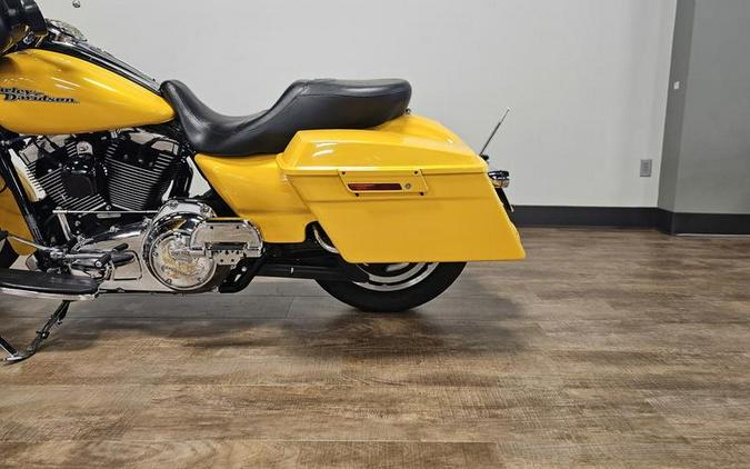 2013 Harley-Davidson® FLHX - Street Glide®