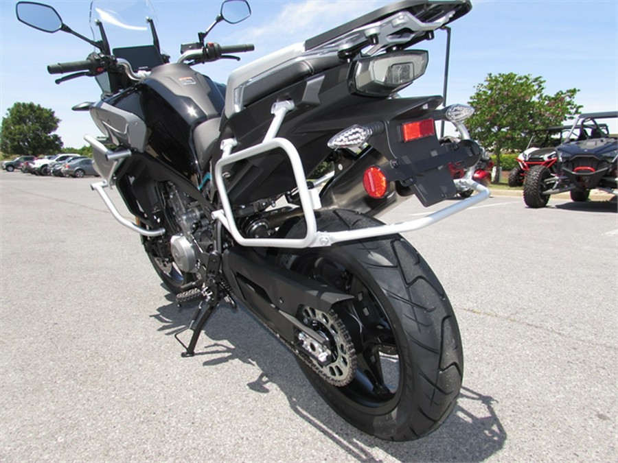 2023 CFMOTO Ibex 800 S