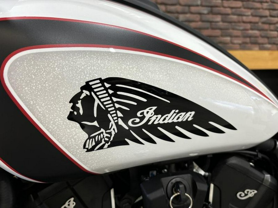 2025 Indian Motorcycle® Scout® Bobber Black Metallic