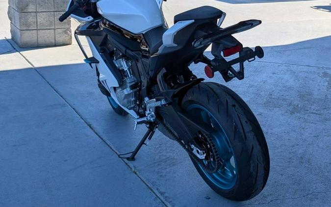 2026 CFMOTO 675SS