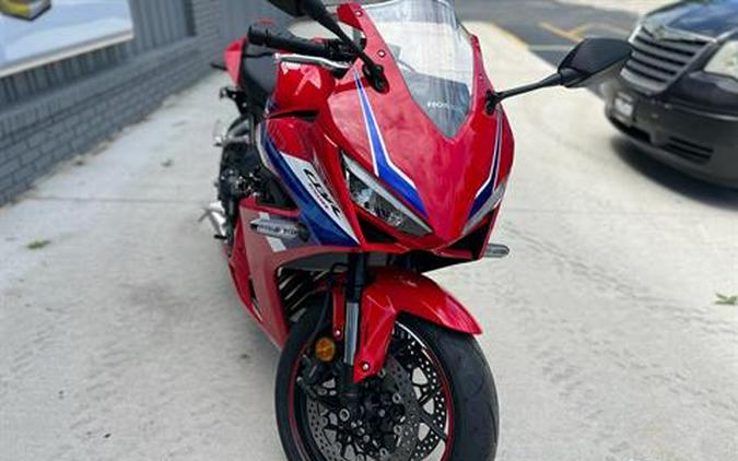 2026 Honda CBR650R E-Clutch