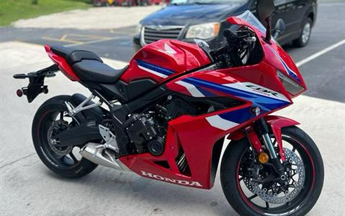 2026 Honda CBR650R E-Clutch