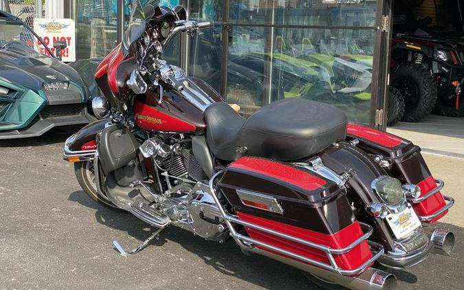 2010 Harley-Davidson® FLHTCU - Ultra Classic® Electra Glide