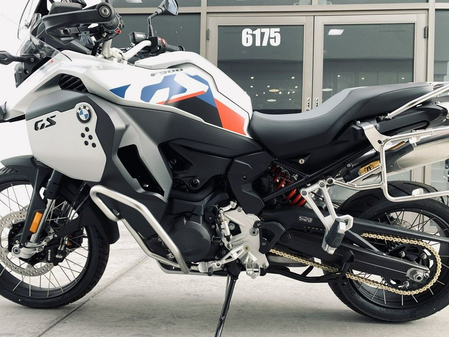 2024 BMW F 900 GS Adventure White Aluminum Metal Matte