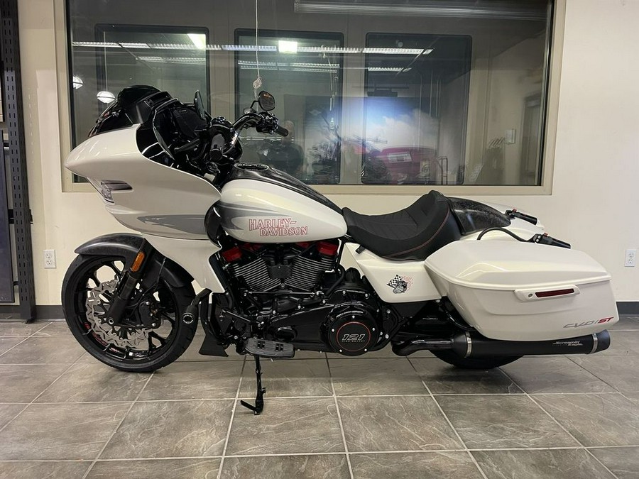 2024 Harley-Davidson® FLTRXSTSE - CVO™ Road Glide® ST