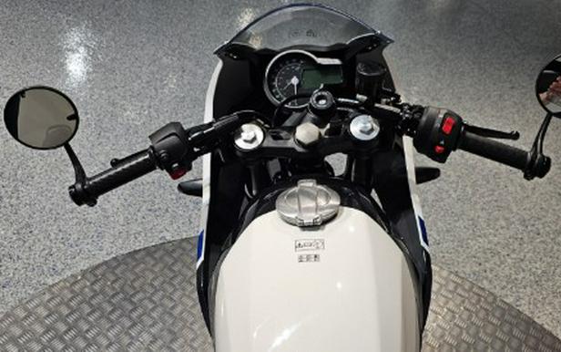 2026 Triumph Thruxton 400