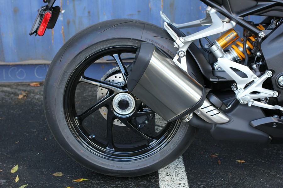 2025 Triumph Speed Triple 1200 RS