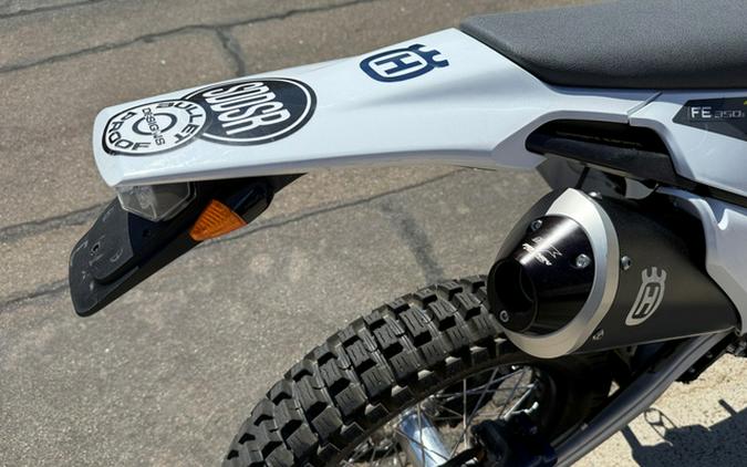 2022 Husqvarna Motorcycles FE 350 S