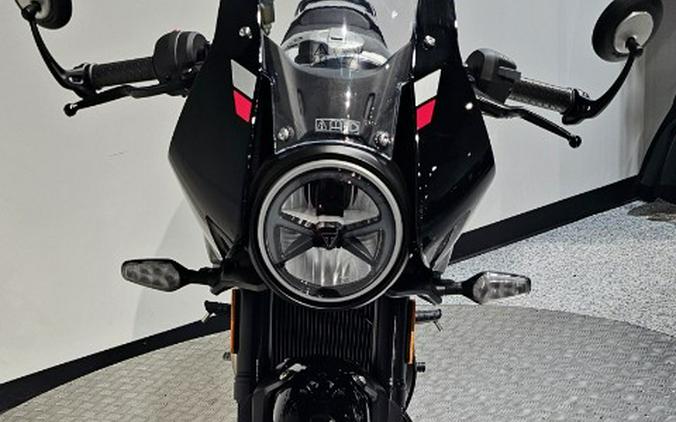 2026 Triumph Thruxton 400