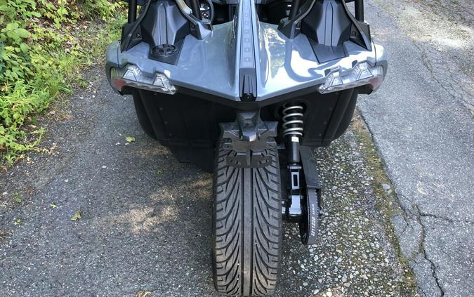 2023 Polaris Slingshot® SL Storm Gray