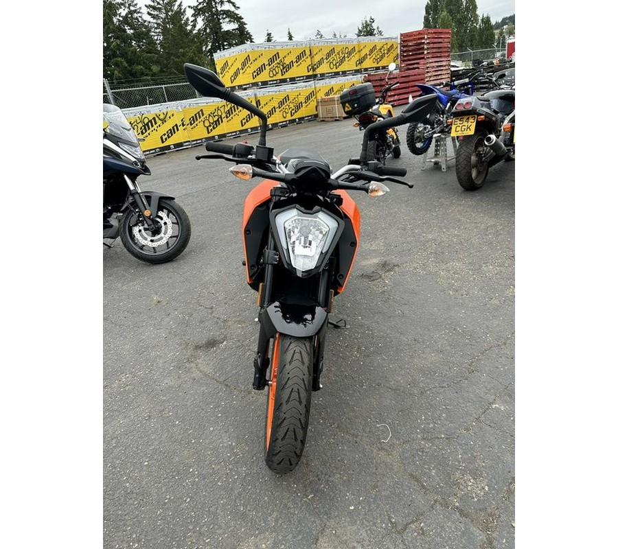 2021 KTM 200 Duke