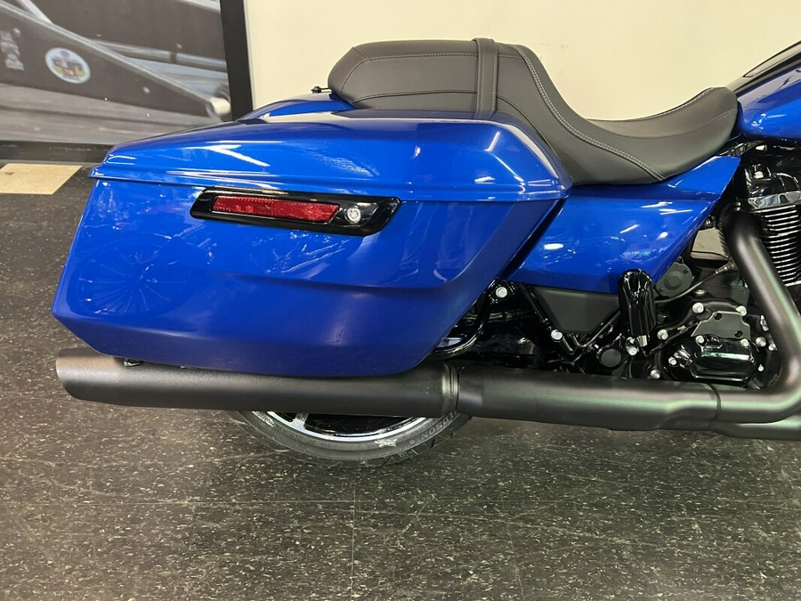 2024 Harley-Davidson Road Glide® Blue Burst FLTRX