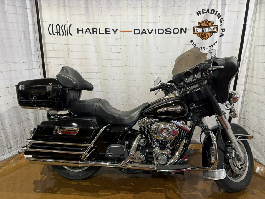 2007 Harley-Davidson® Electra Glide® Classic FLHTC 721933 Vivid Black