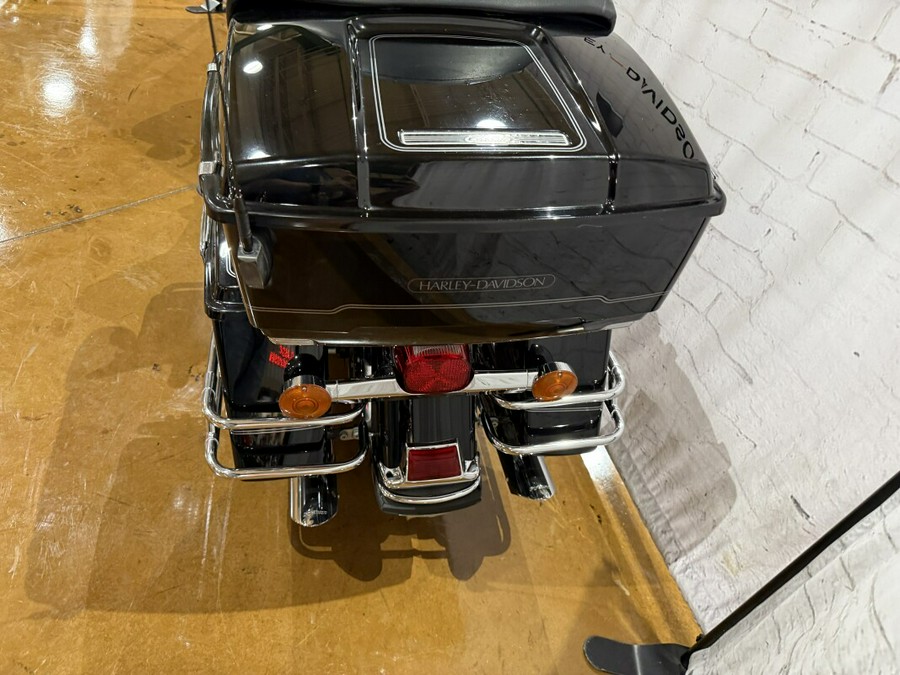 2007 Harley-Davidson® Electra Glide® Classic FLHTC 721933 Vivid Black
