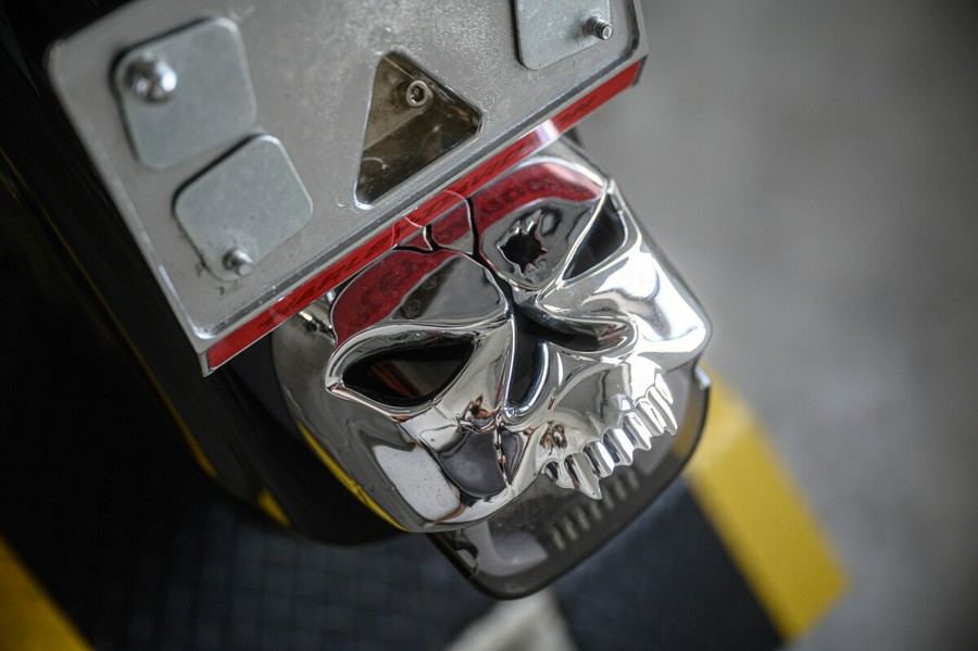 2004 Harley-Davidson Sportster 883 Custom XL 883C