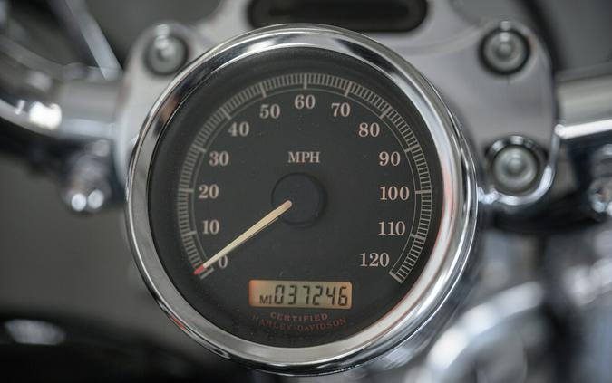 2004 Harley-Davidson Sportster 883 Custom XL 883C