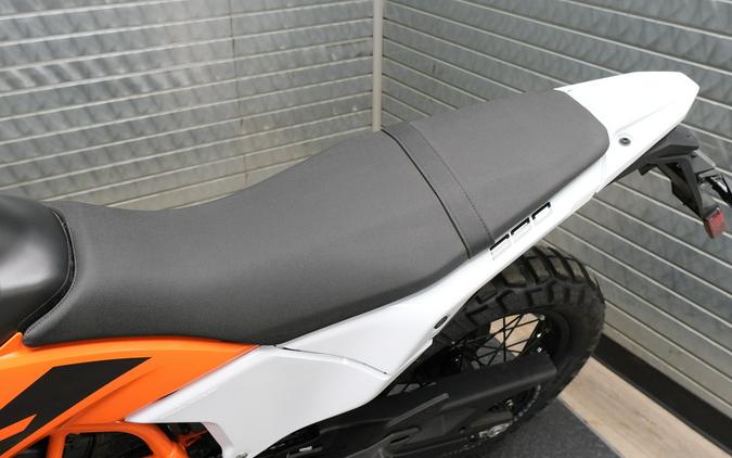 2026 KTM 390 ENDURO R