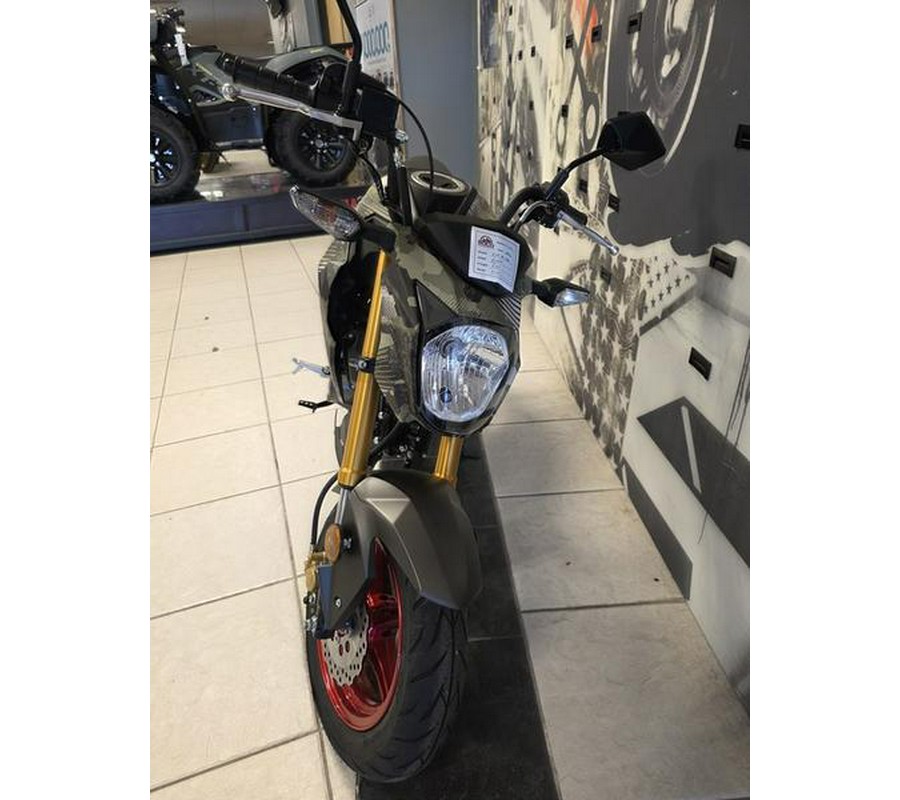 2026 Kawasaki Z125 PRO Cypher Camo Beige