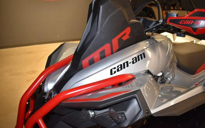 2026 Can-Am Renegade X Mr 1000 R Hyper Silver & Legion Red