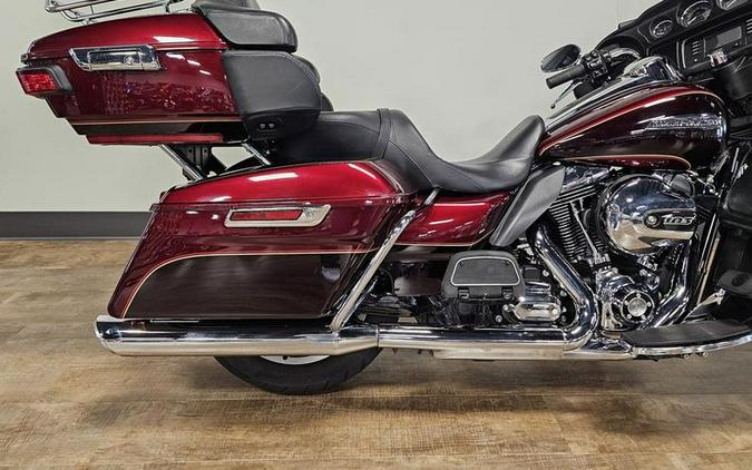 2014 Harley-Davidson® FLHTCU - Electra Glide® Ultra Classic®