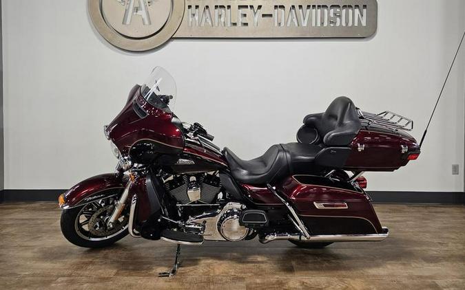 2014 Harley-Davidson® FLHTCU - Electra Glide® Ultra Classic®