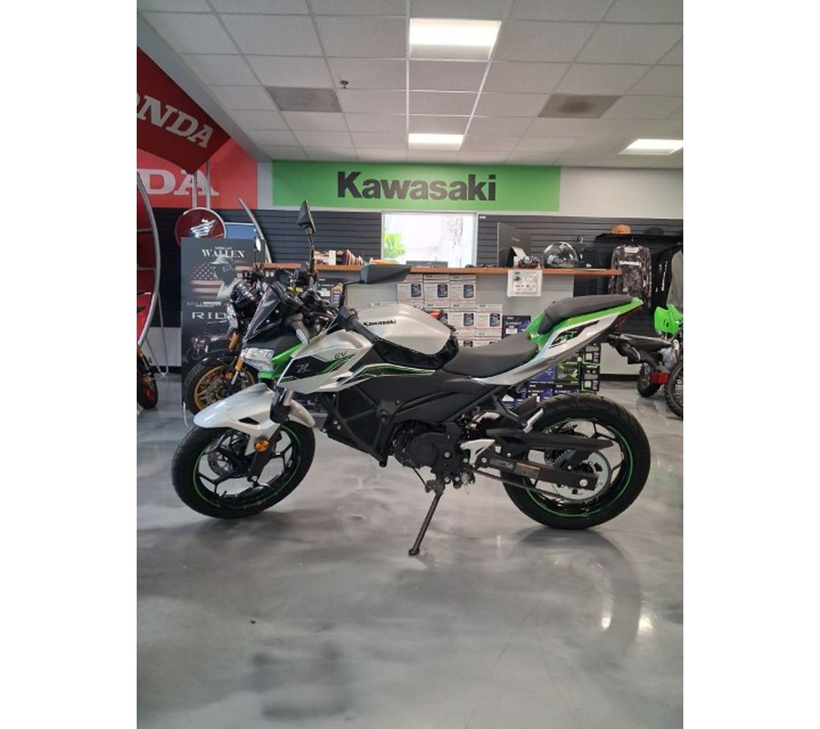 2024 Kawasaki Z e-1 ABS