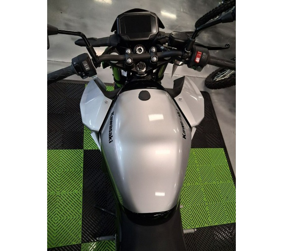 2024 Kawasaki Z e-1 ABS