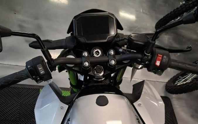 2024 Kawasaki Z e-1 ABS