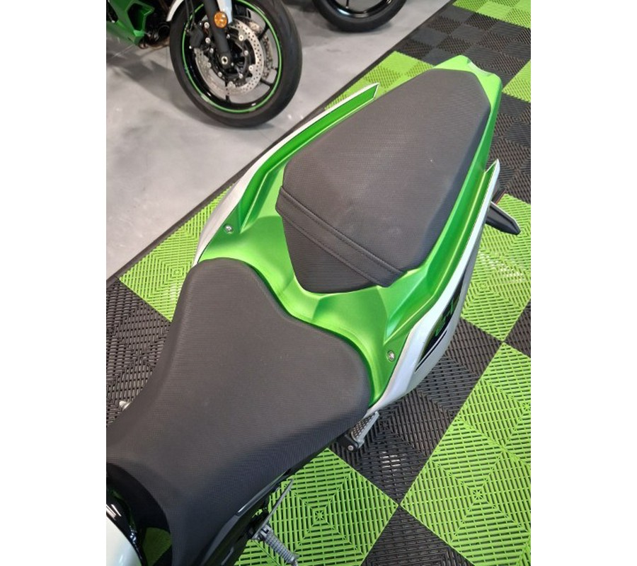 2024 Kawasaki Z e-1 ABS