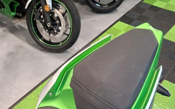 2024 Kawasaki Z e-1 ABS