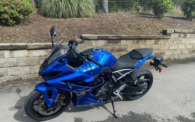 2026 Suzuki GSX800