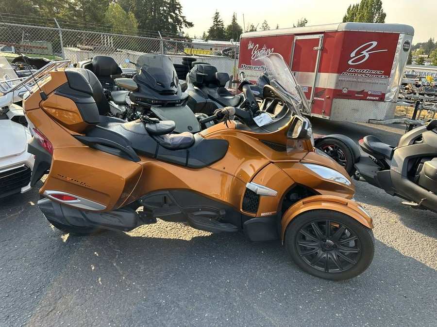 2014 Can-Am® Spyder® RT-S SE6