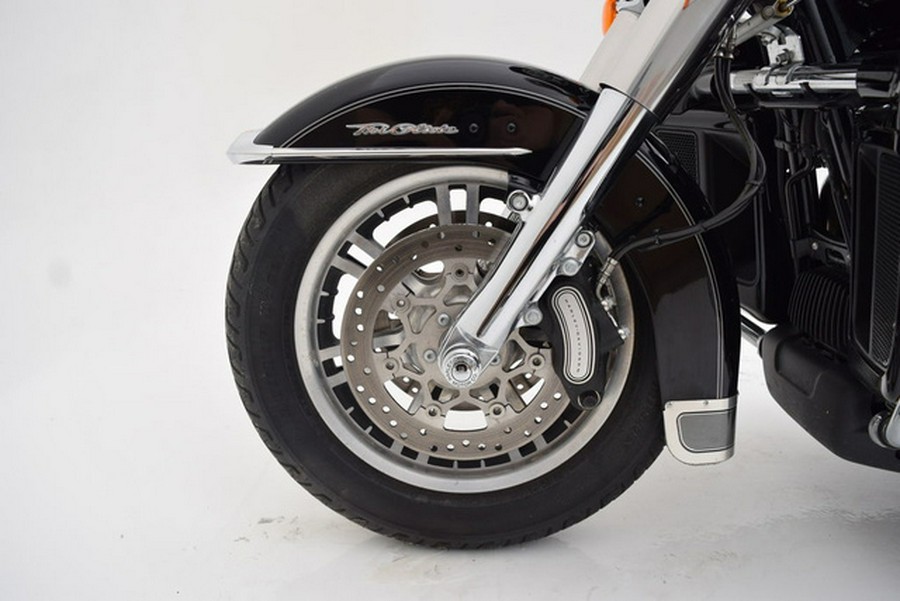 2017 Harley-Davidson FLHTCUTG - Tri Glide Ultra