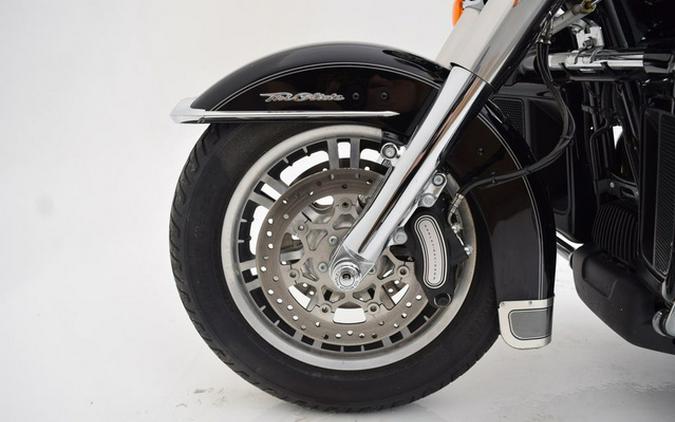 2017 Harley-Davidson FLHTCUTG - Tri Glide Ultra