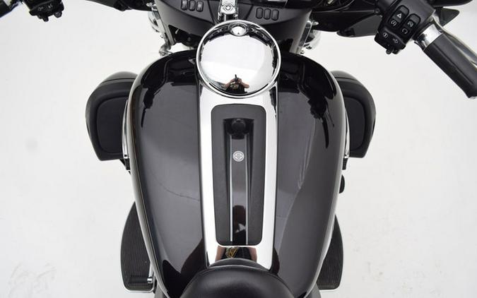 2017 Harley-Davidson FLHTCUTG - Tri Glide Ultra