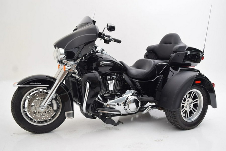 2017 Harley-Davidson FLHTCUTG - Tri Glide Ultra