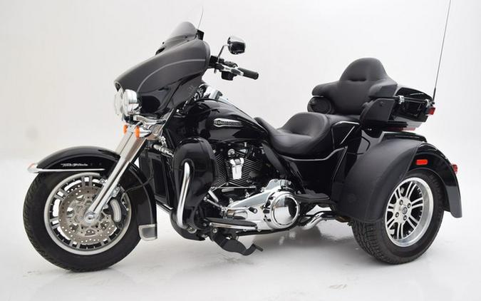 2017 Harley-Davidson FLHTCUTG - Tri Glide Ultra