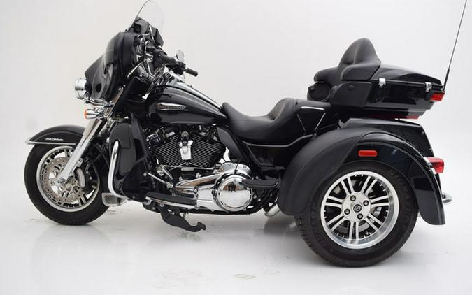 2017 Harley-Davidson FLHTCUTG - Tri Glide Ultra
