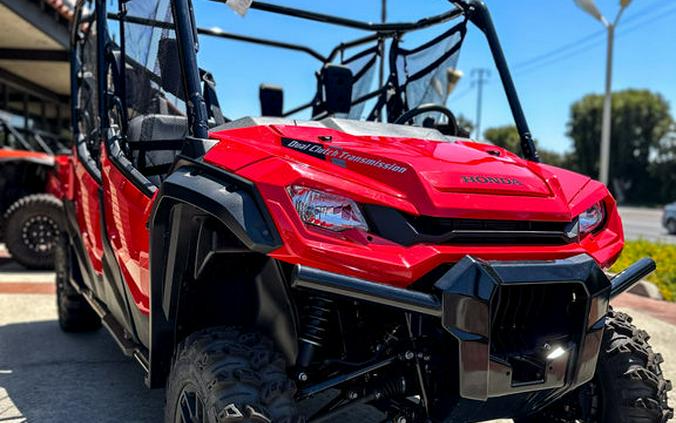 2023 Honda® Pioneer 1000-6 Deluxe Crew