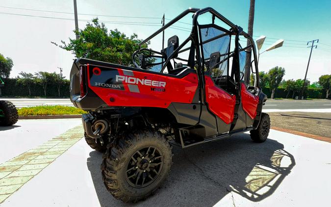 2023 Honda® Pioneer 1000-6 Deluxe Crew