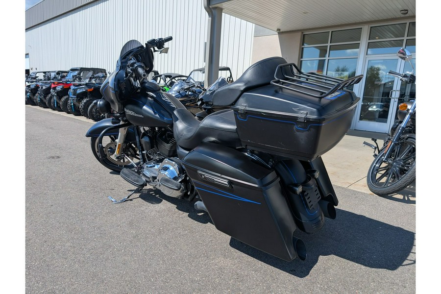 2014 STREET GLIDE SPECIAL - Harley-Davidson®