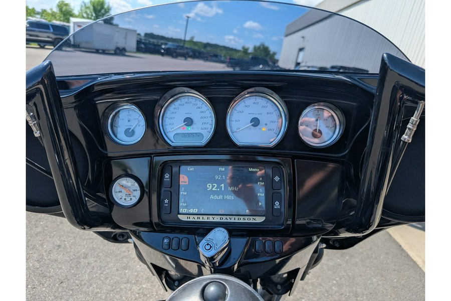 2014 STREET GLIDE SPECIAL - Harley-Davidson®