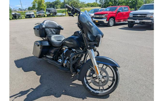 2014 STREET GLIDE SPECIAL - Harley-Davidson®